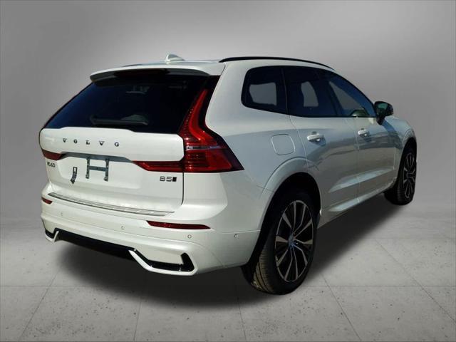 new 2025 Volvo XC60 car, priced at $55,335