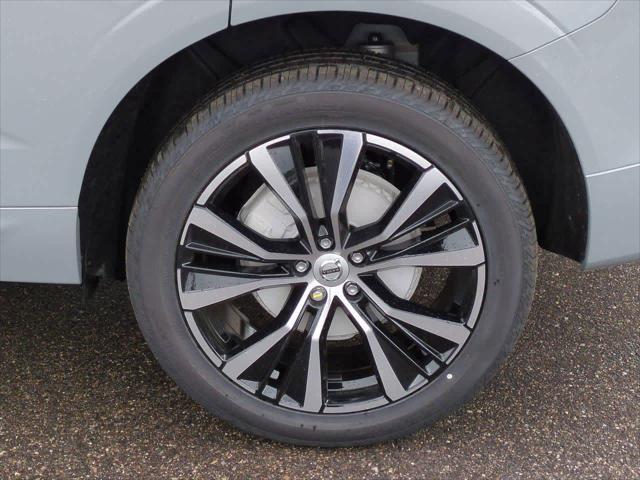 new 2025 Volvo XC60 car, priced at $55,360