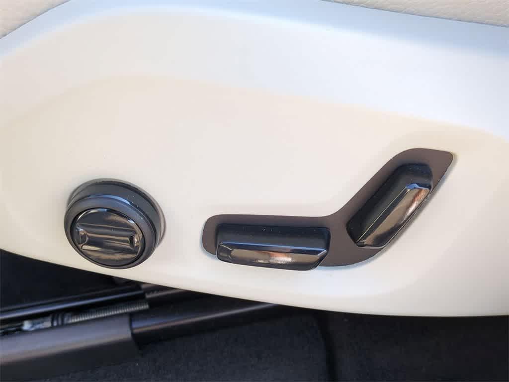 new 2025 Volvo XC60 Plug-In Hybrid car, priced at $60,070