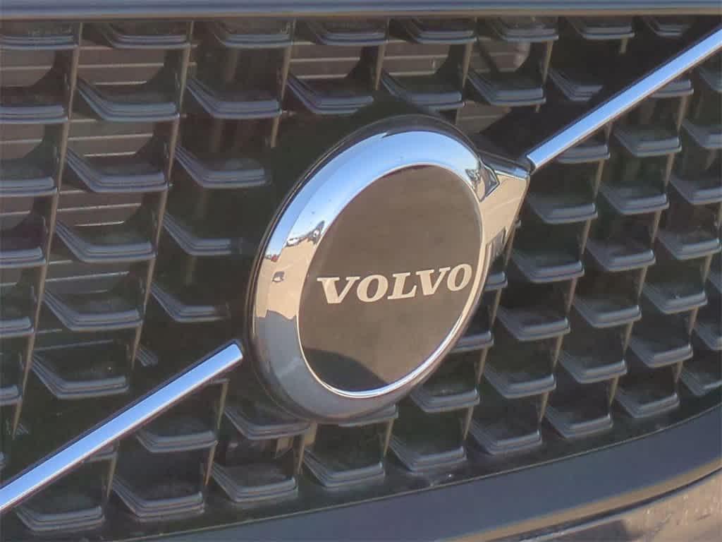 new 2025 Volvo XC60 Plug-In Hybrid car, priced at $60,070