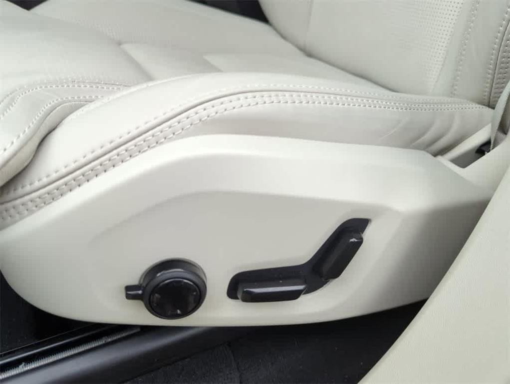 new 2025 Volvo XC90 car, priced at $68,000