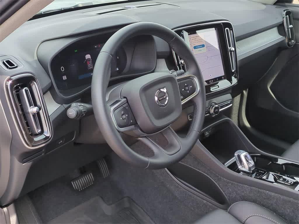 new 2025 Volvo XC40 car, priced at $47,688