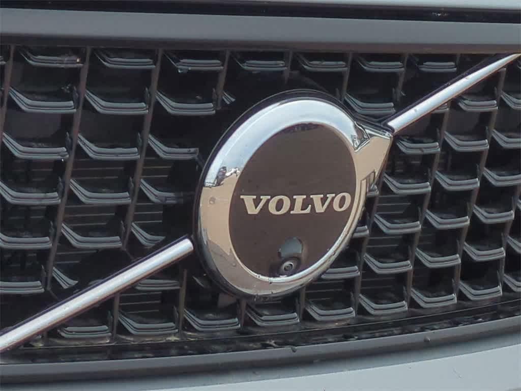 new 2025 Volvo XC40 car, priced at $47,688