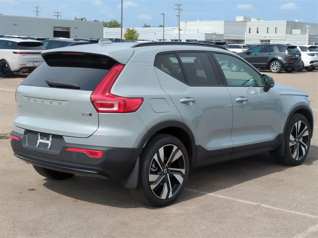 new 2025 Volvo XC40 car, priced at $47,688