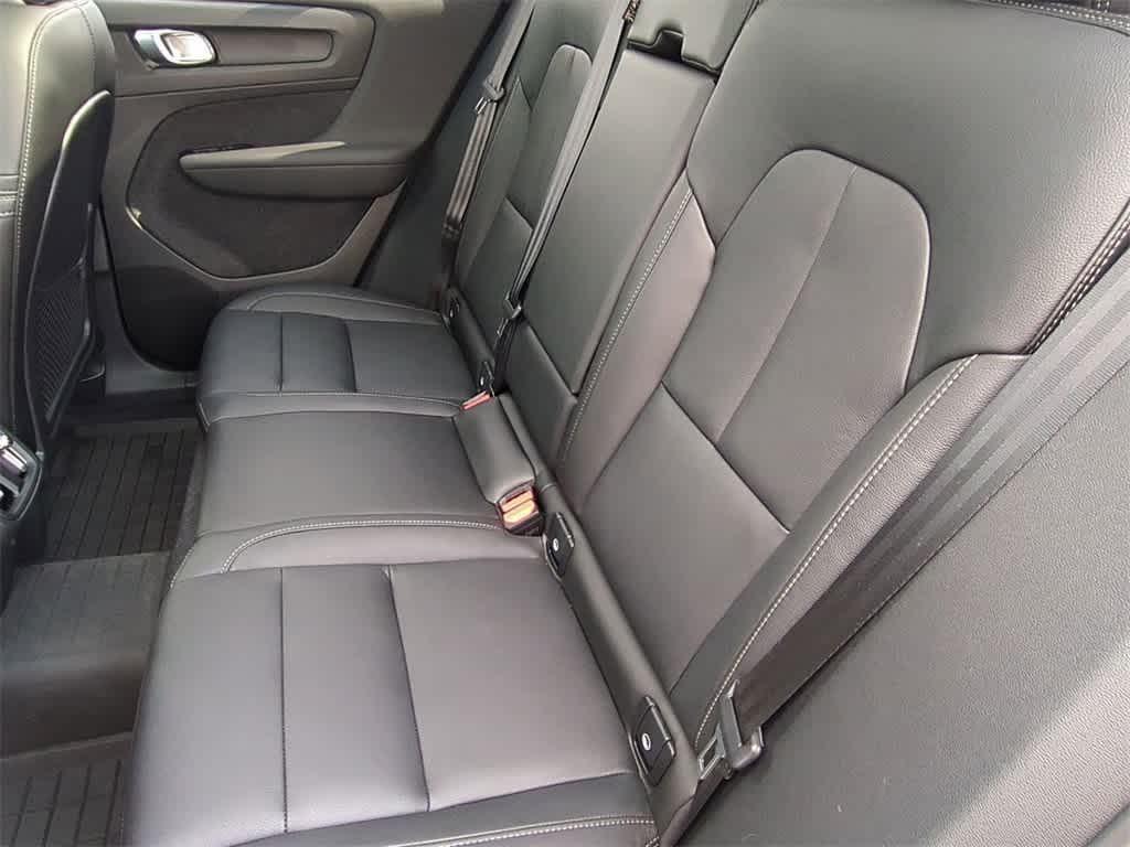 new 2025 Volvo XC40 car, priced at $47,688