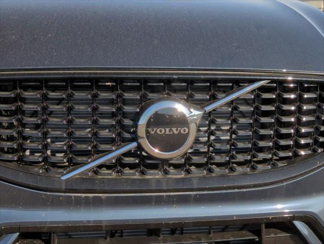 new 2025 Volvo XC60 car, priced at $51,450