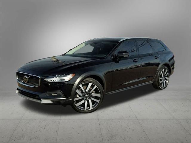 used 2023 Volvo V90 Cross Country car, priced at $50,658