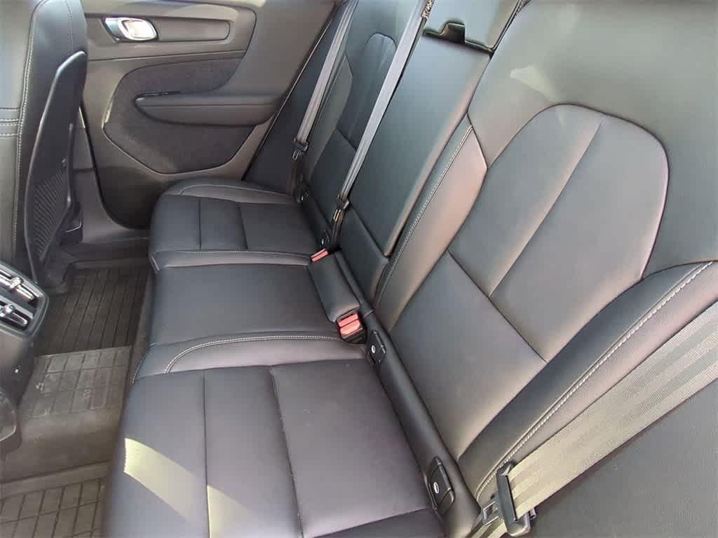 new 2025 Volvo XC40 car, priced at $50,188