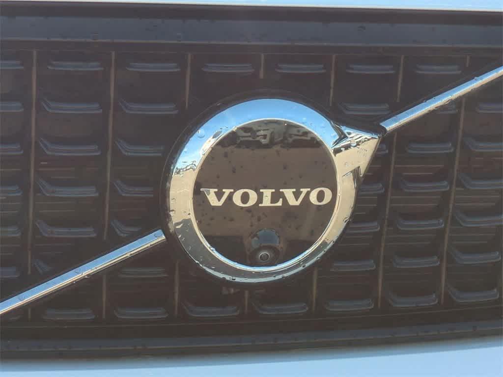 new 2025 Volvo XC40 car, priced at $50,188