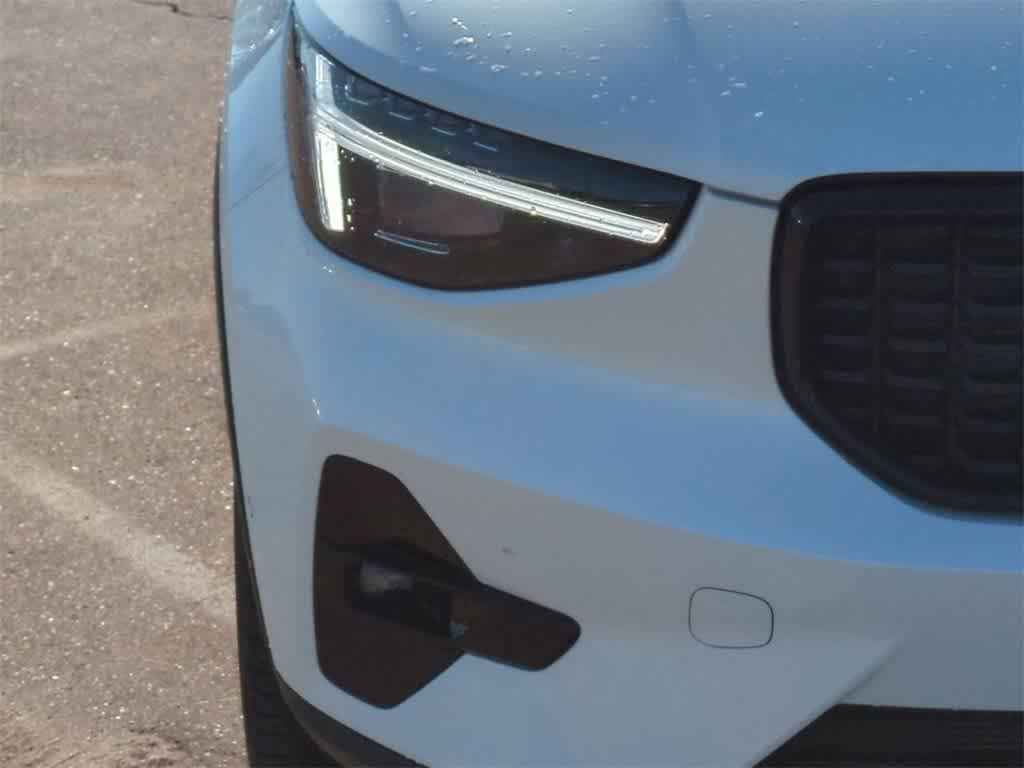 new 2025 Volvo XC40 car, priced at $50,188