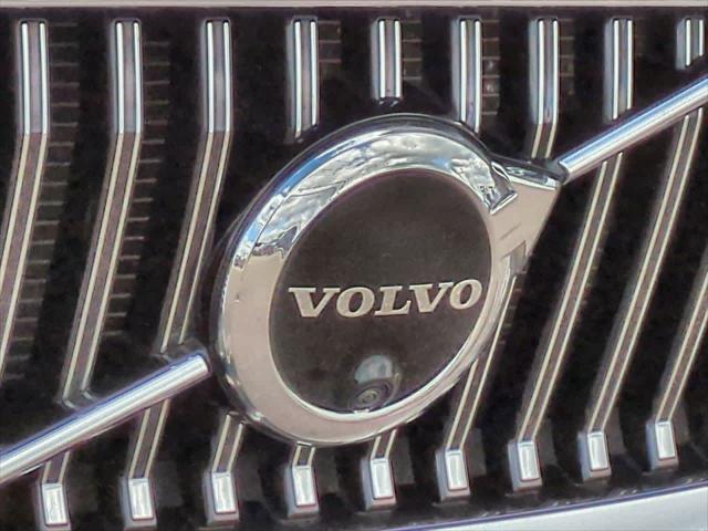 used 2022 Volvo XC60 car, priced at $37,434