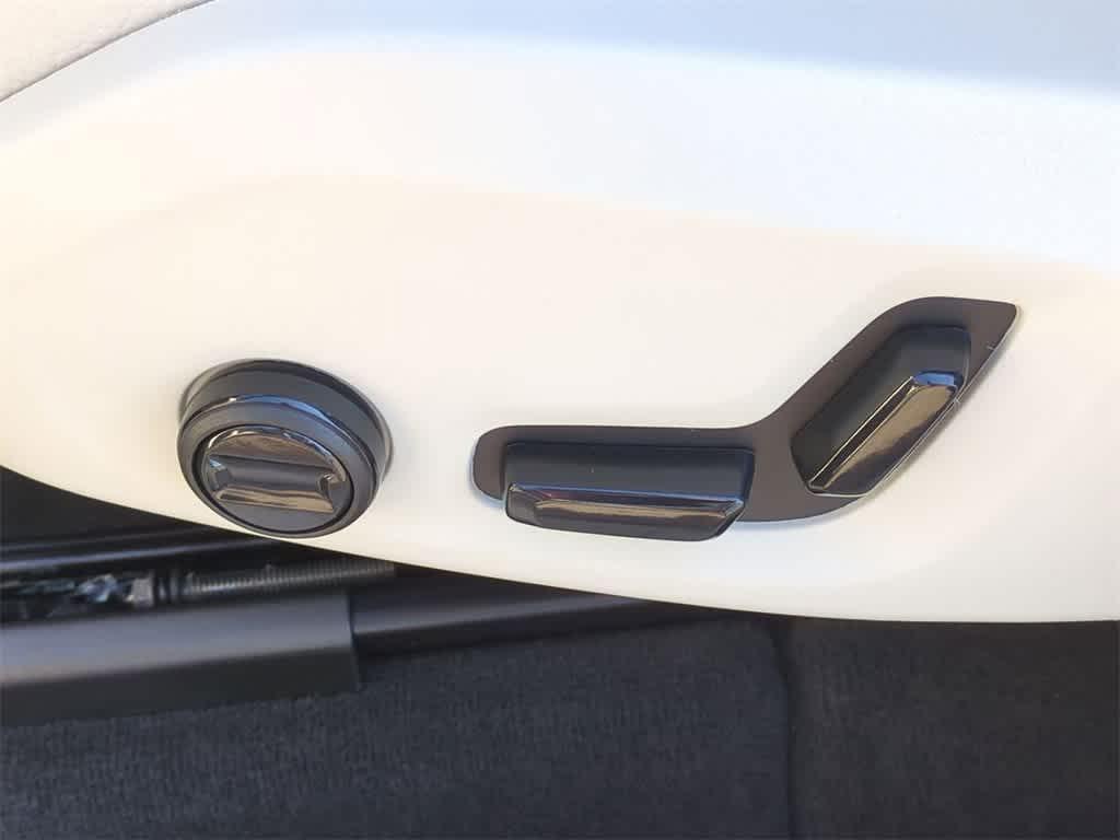 new 2025 Volvo XC60 Plug-In Hybrid car, priced at $63,931