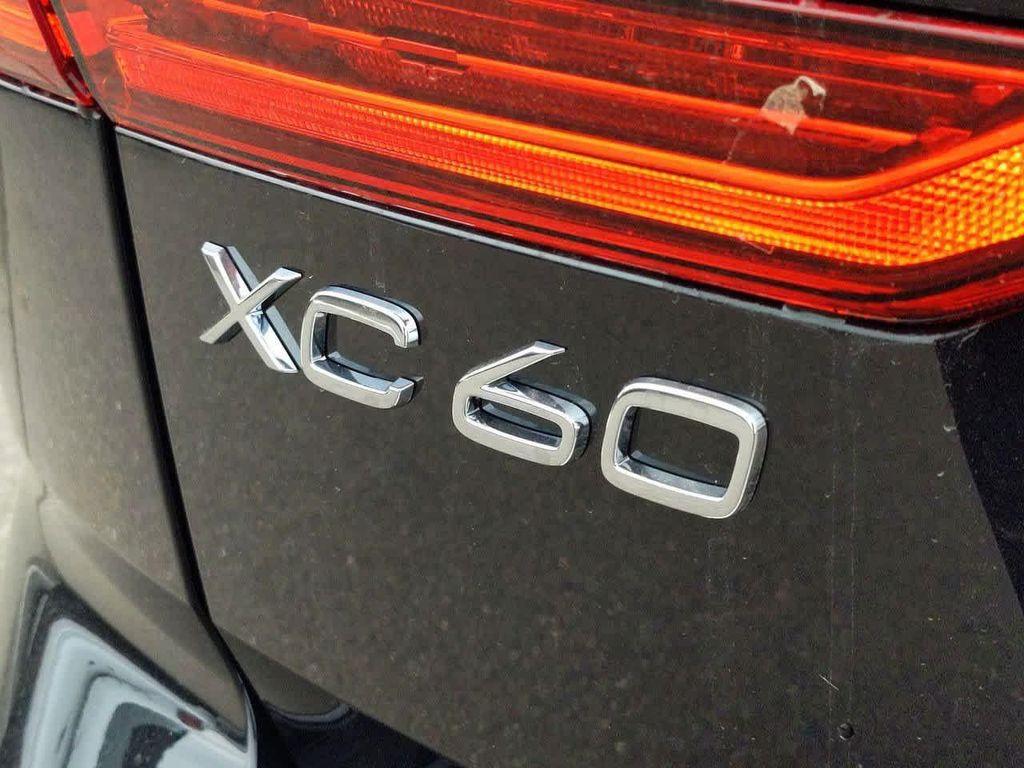 new 2025 Volvo XC60 Plug-In Hybrid car, priced at $63,931