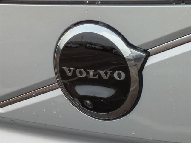 new 2025 Volvo EX90 car, priced at $87,290