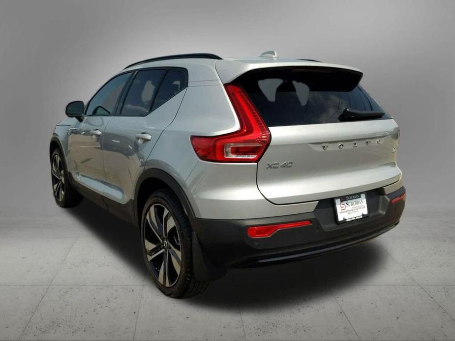 new 2024 Volvo XC40 car, priced at $44,885