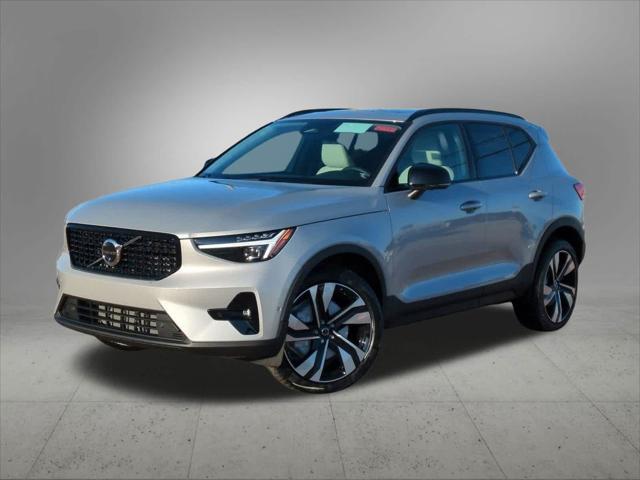 new 2025 Volvo XC40 car, priced at $52,215