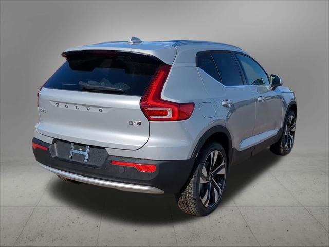 new 2025 Volvo XC40 car, priced at $52,215