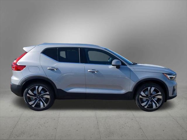 new 2025 Volvo XC40 car, priced at $52,215