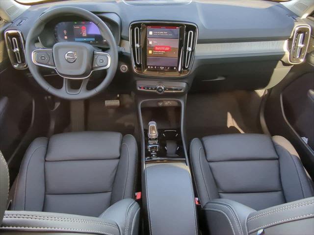 new 2025 Volvo XC40 car, priced at $52,215