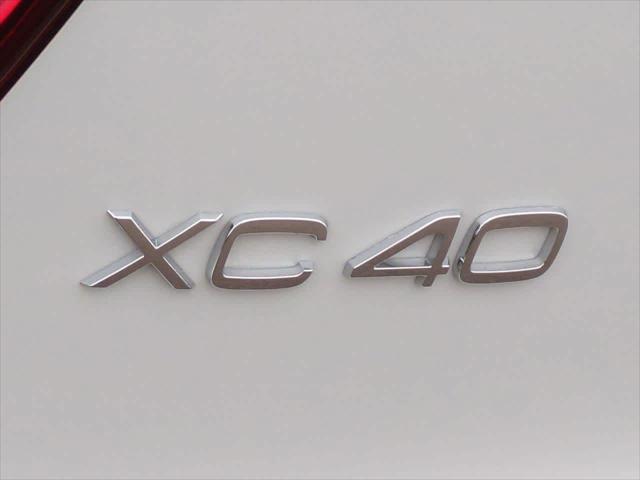 new 2025 Volvo XC40 car, priced at $45,000