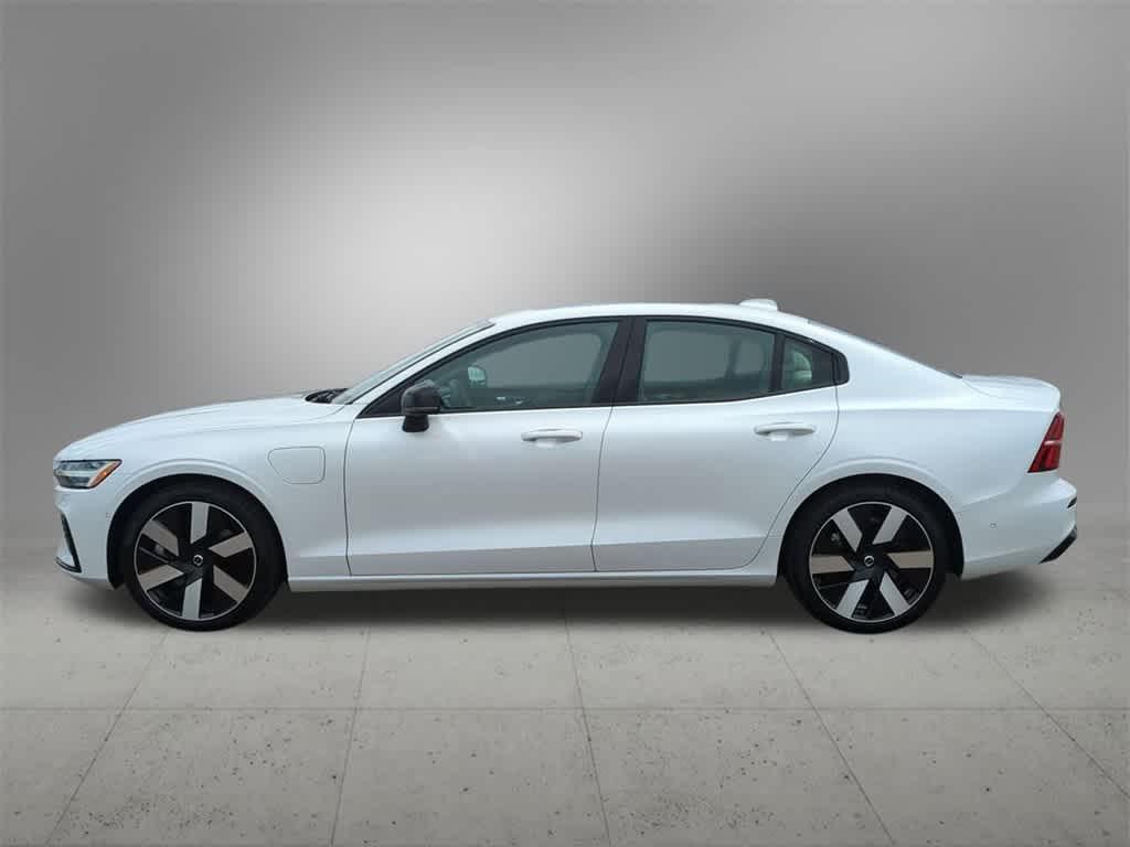used 2024 Volvo S60 Recharge Plug-In Hybrid car, priced at $37,352