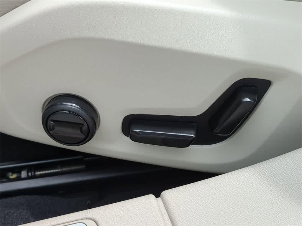 used 2024 Volvo S60 Recharge Plug-In Hybrid car, priced at $37,352