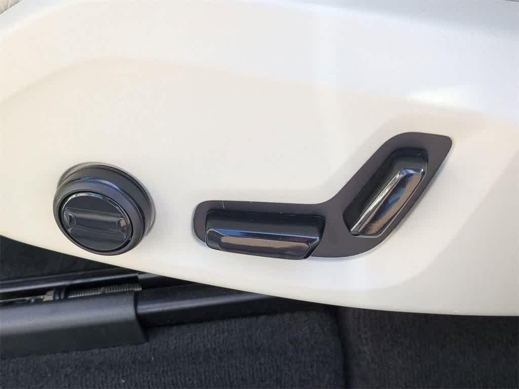 used 2023 Volvo XC60 car, priced at $32,004