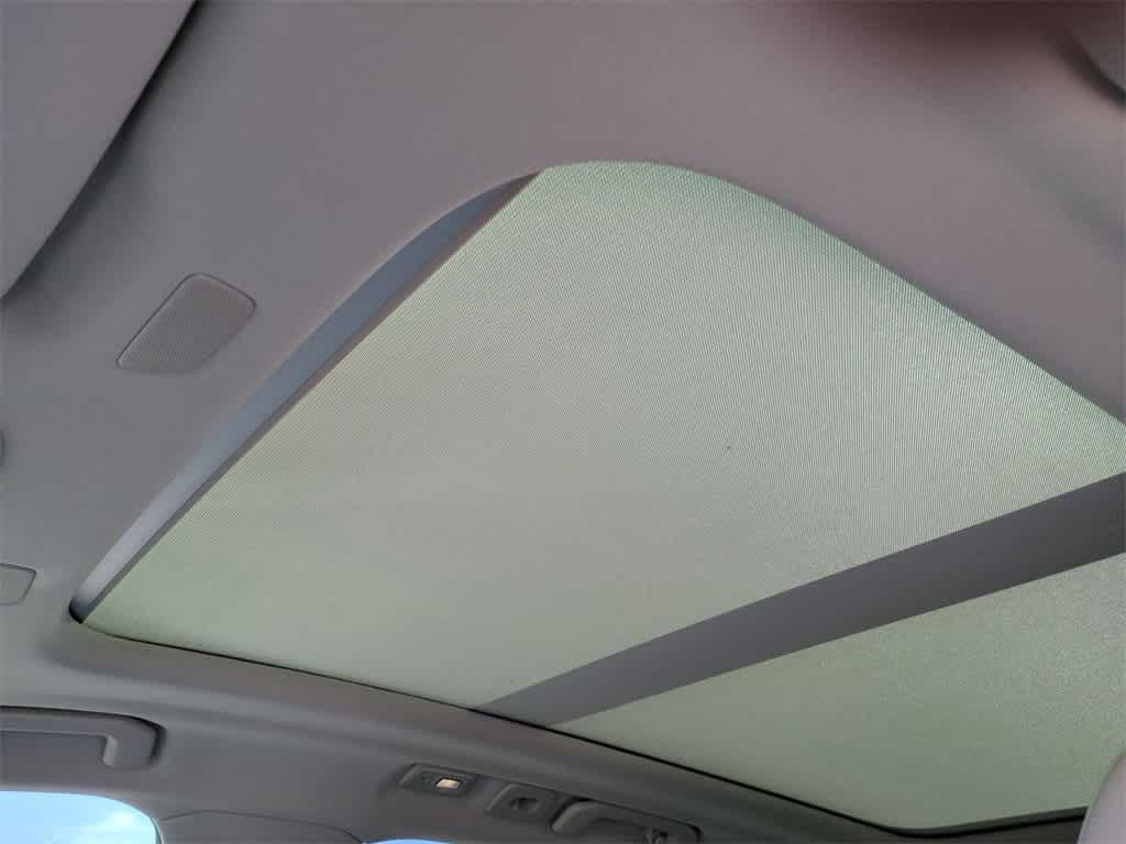 used 2023 Volvo XC60 car, priced at $32,004