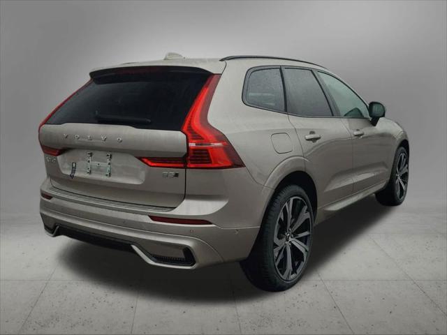 new 2025 Volvo XC60 car, priced at $58,900