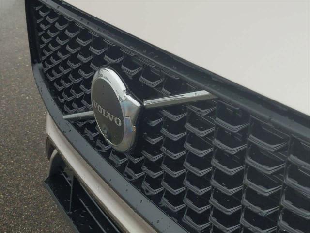 new 2025 Volvo XC60 car, priced at $58,900