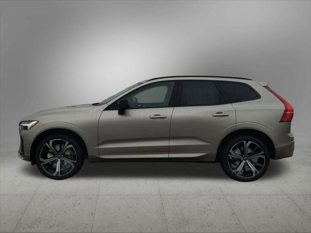 new 2025 Volvo XC60 car, priced at $58,900