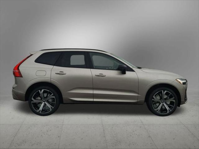 new 2025 Volvo XC60 car, priced at $58,900