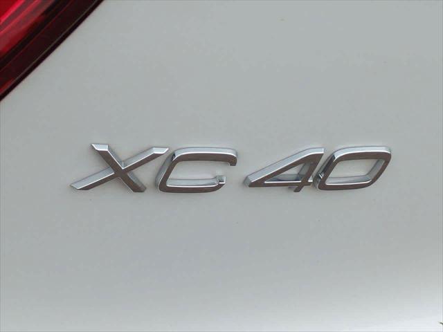 new 2025 Volvo XC40 car, priced at $44,521