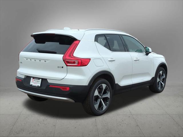 new 2025 Volvo XC40 car, priced at $44,521