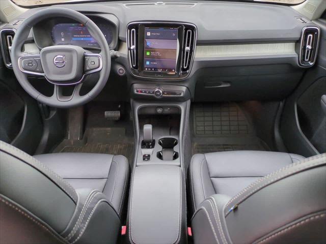 new 2025 Volvo XC40 car, priced at $44,521