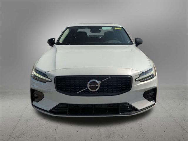 new 2024 Volvo S60 car, priced at $44,233