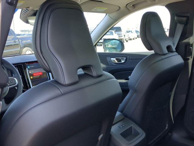 new 2025 Volvo XC60 car, priced at $51,450