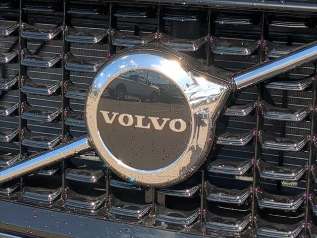 new 2025 Volvo XC60 car, priced at $51,450