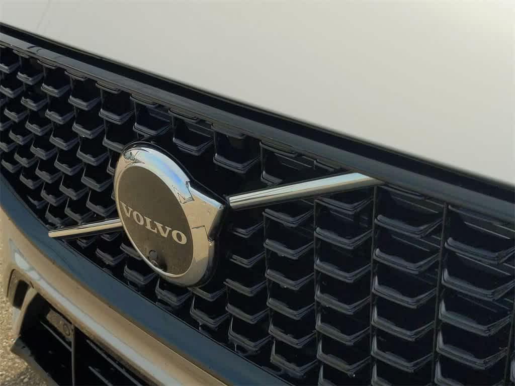 new 2025 Volvo XC60 Plug-In Hybrid car, priced at $69,000