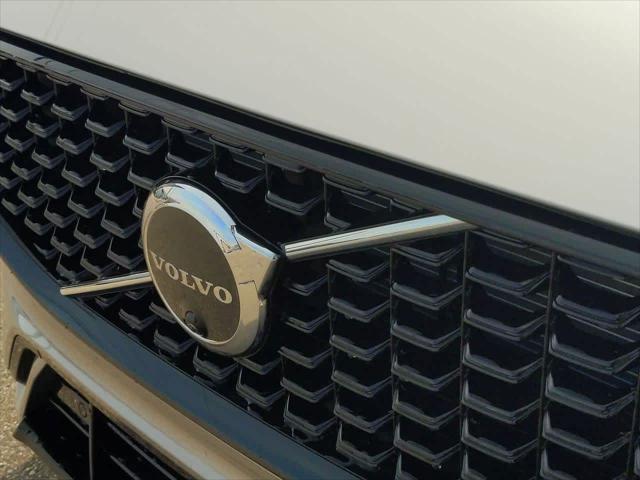 new 2025 Volvo XC60 Plug-In Hybrid car, priced at $69,000