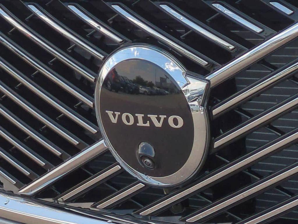 new 2026 Volvo XC90 car, priced at $68,608