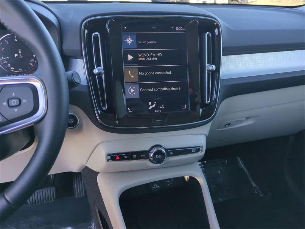 used 2020 Volvo XC40 car, priced at $19,977