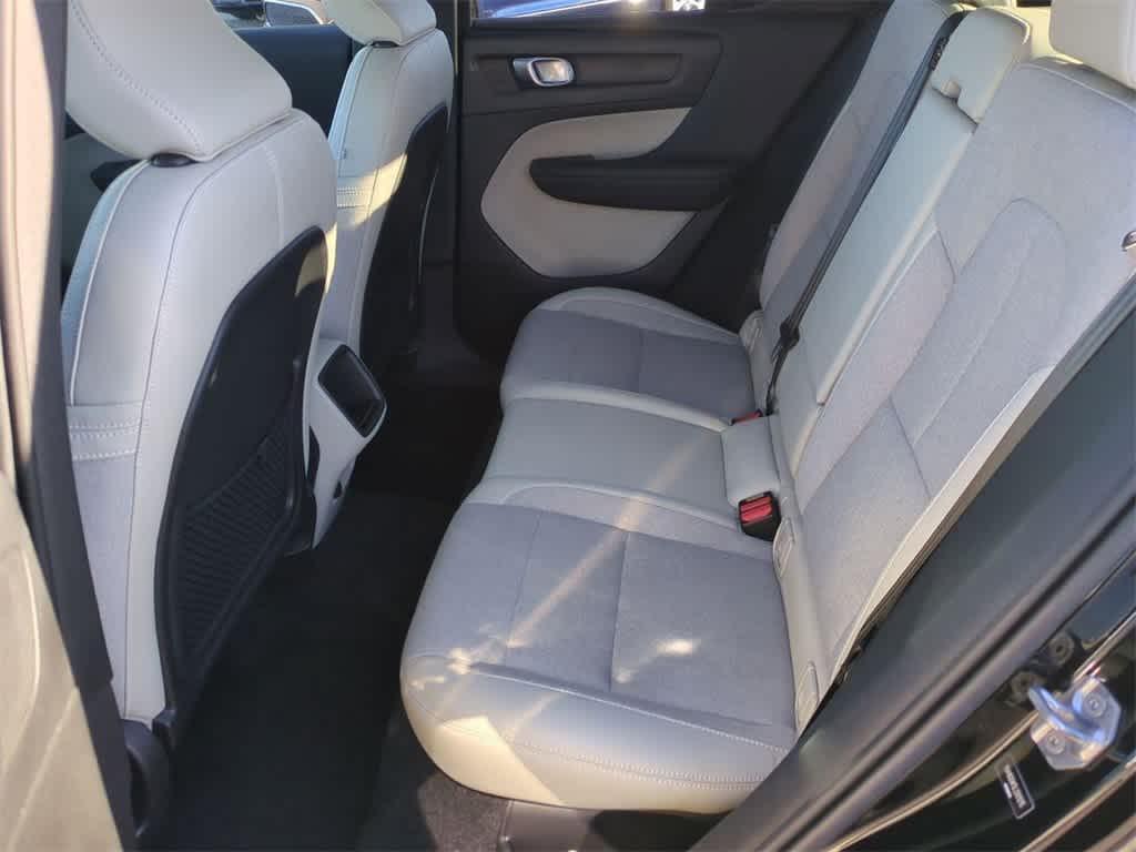 used 2020 Volvo XC40 car, priced at $19,977