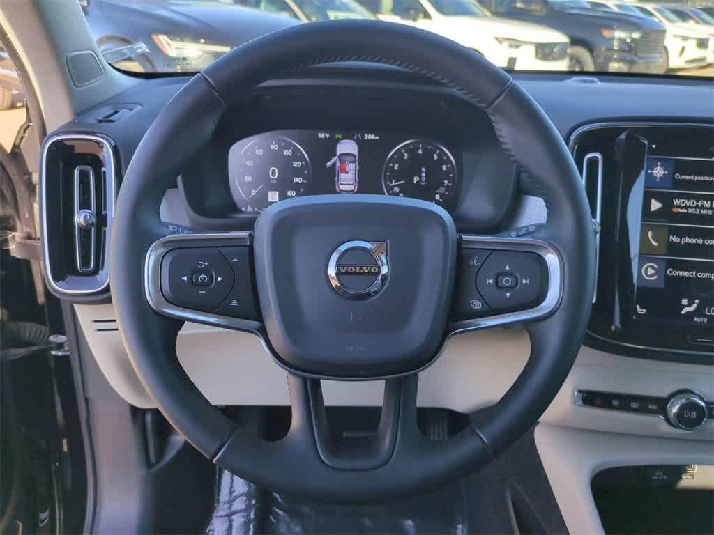 used 2020 Volvo XC40 car, priced at $19,977