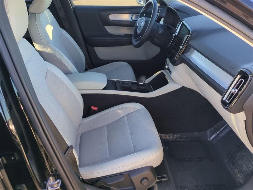 used 2020 Volvo XC40 car, priced at $19,977