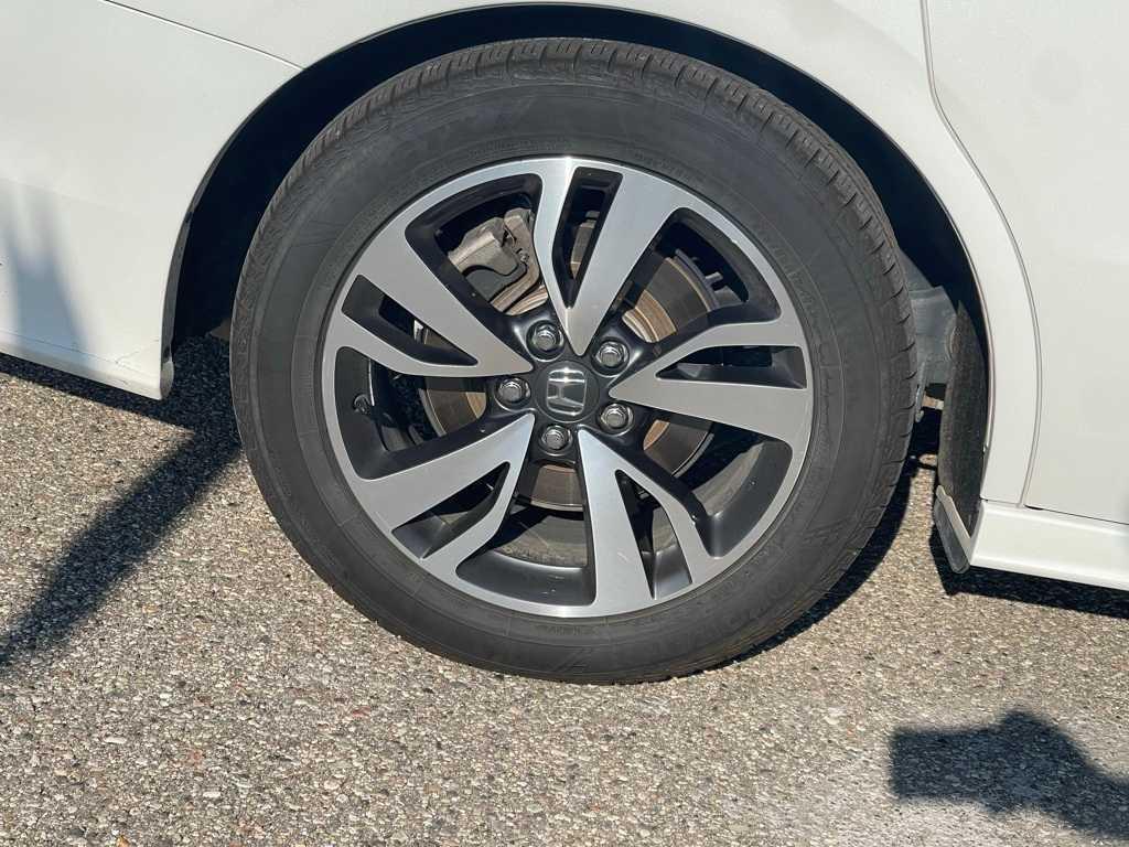 used 2021 Honda Odyssey car, priced at $31,762