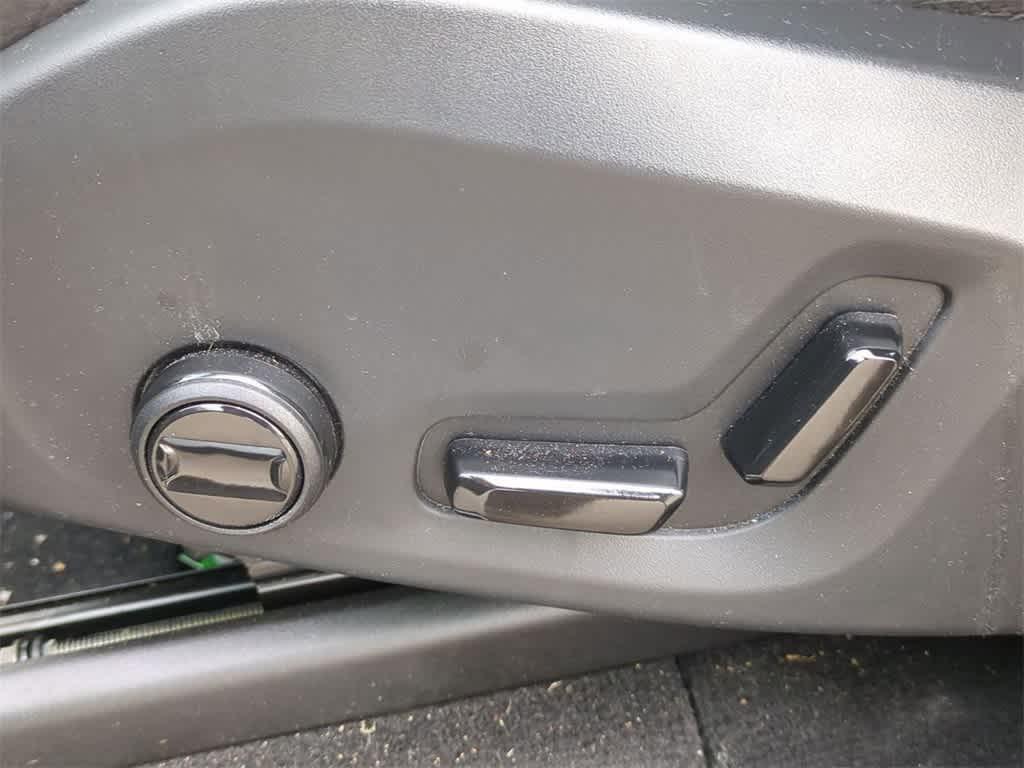 used 2025 Volvo XC90 Plug-In Hybrid car, priced at $69,622