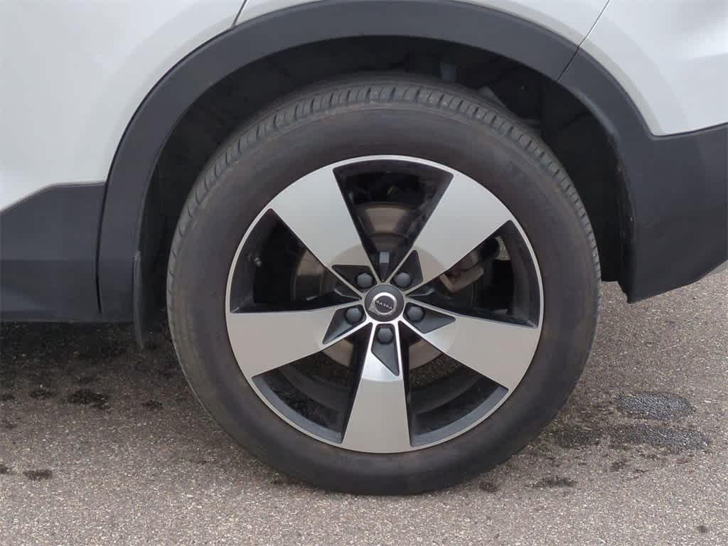 used 2020 Volvo XC40 car, priced at $22,477