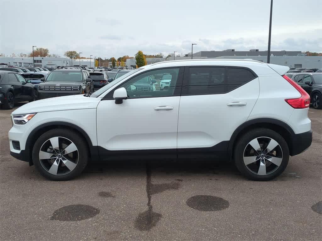 used 2020 Volvo XC40 car, priced at $22,477