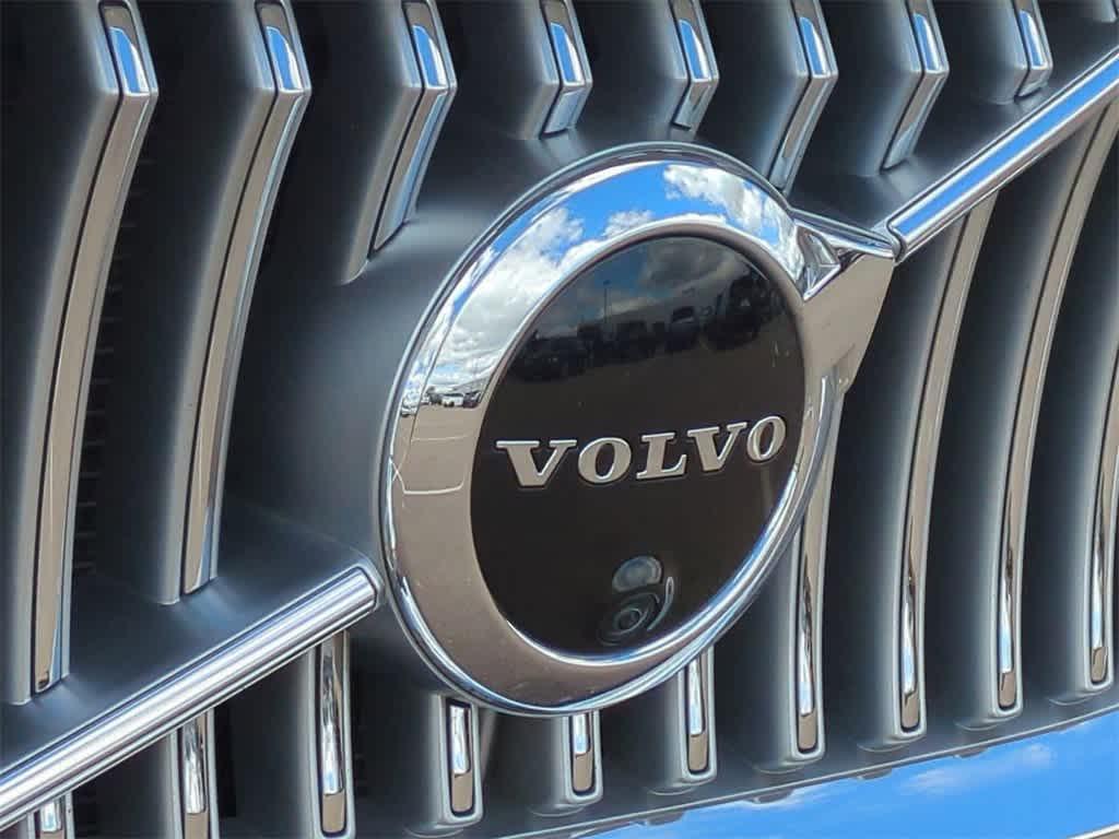 used 2022 Volvo XC90 car, priced at $35,977